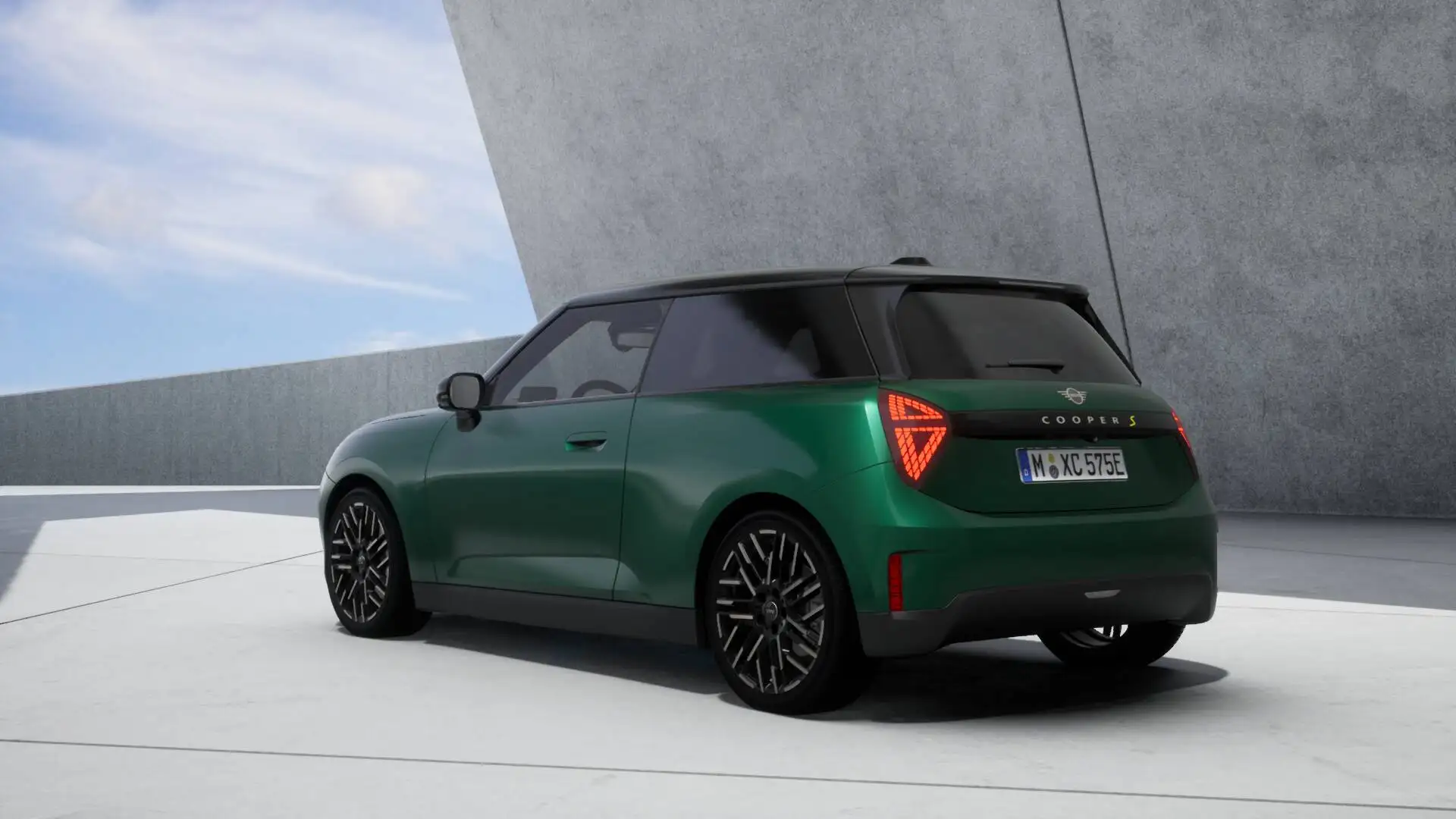 MINI Cooper SE Hatchback Favoured 54.2 kWh / Panoramadak / JCW Sp Green - 2