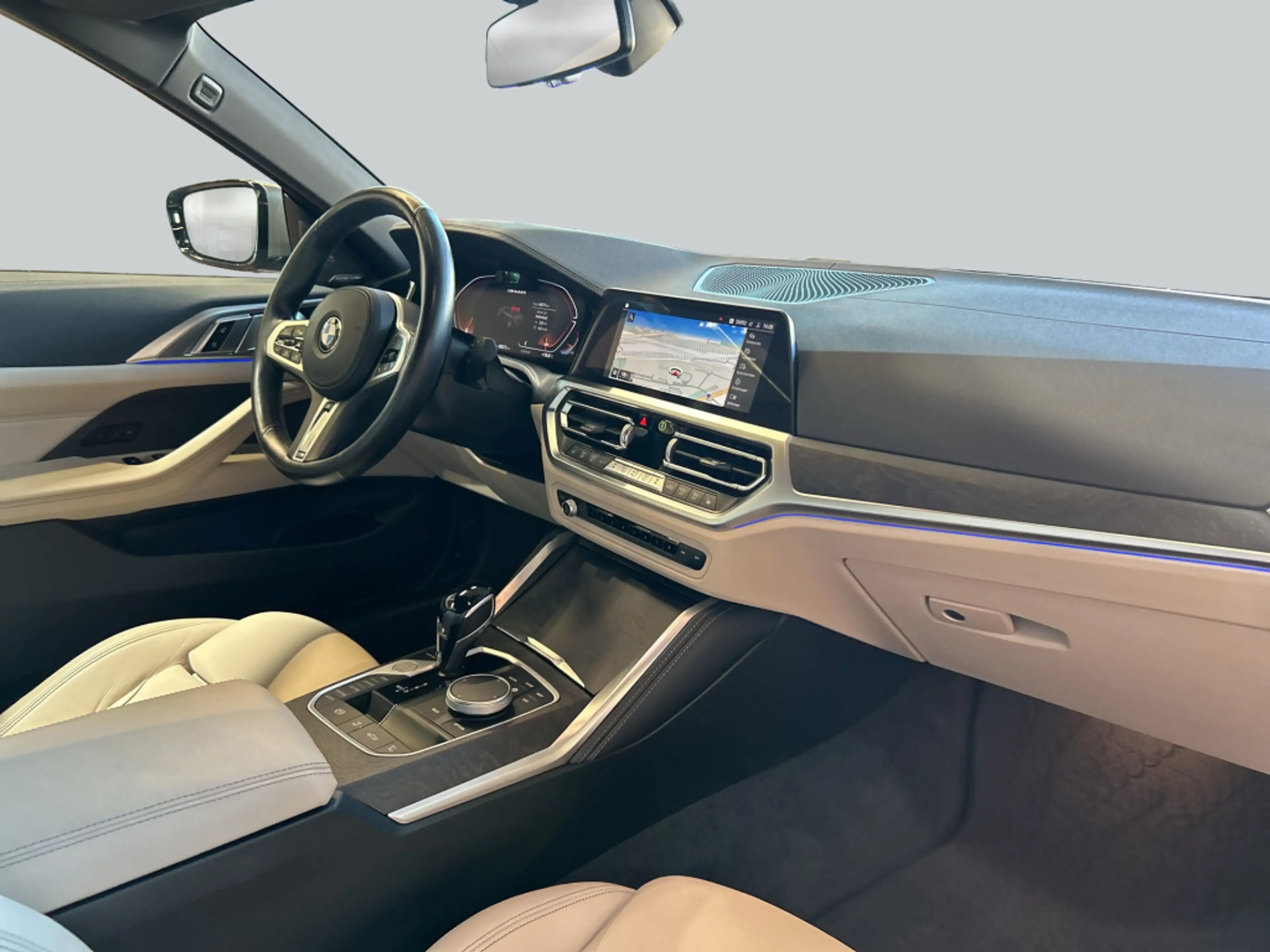 BMW M4 i xDrive Cabrio, SHZ, Nackenwärmer — photo 16