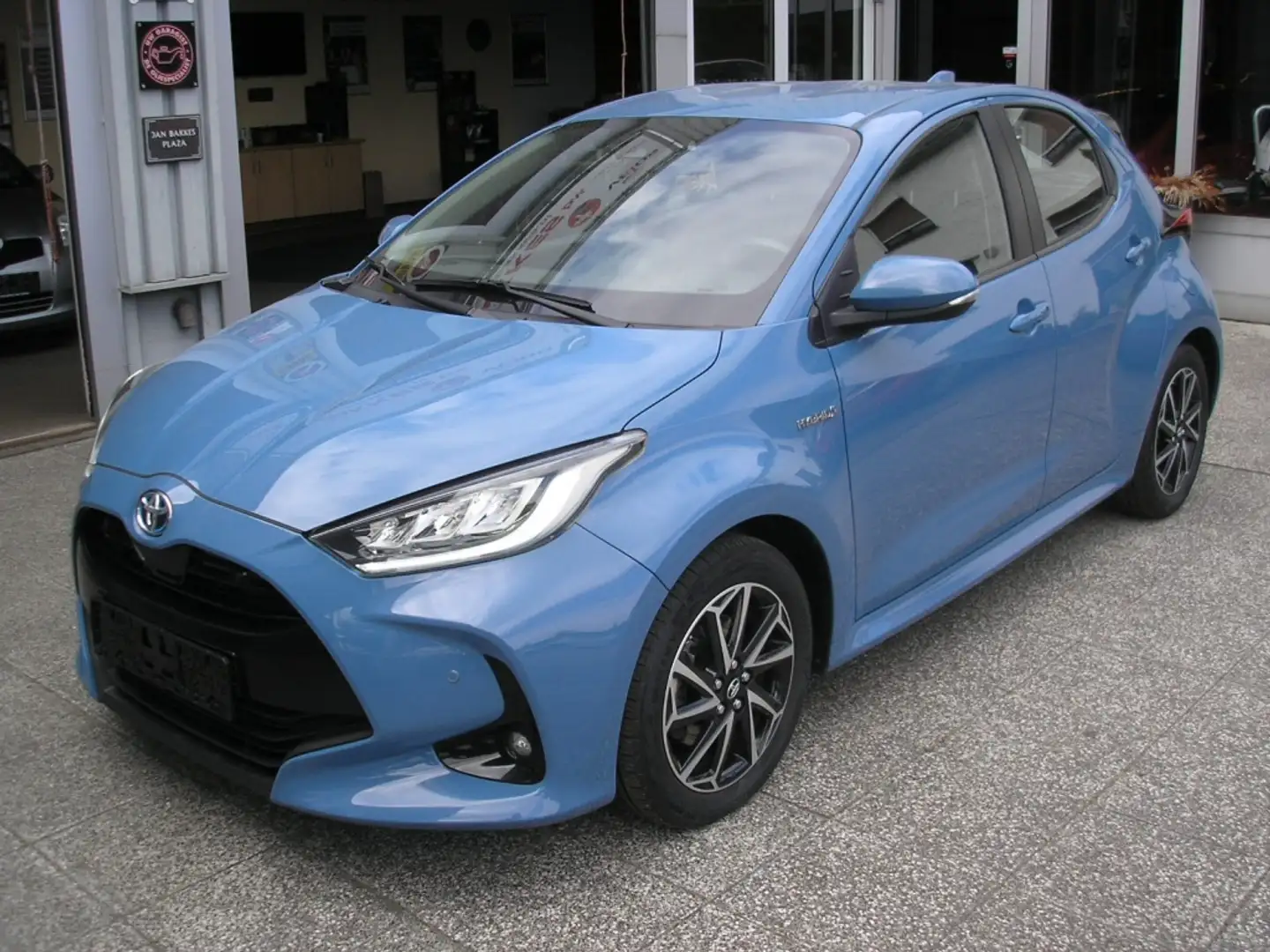 Toyota Yaris 1.5 Hybride Dynamic parkeersensoren Blauw - 1