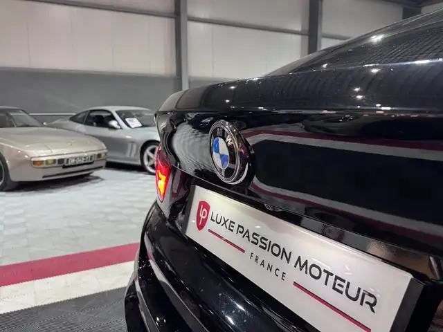 BMW X4 view 14