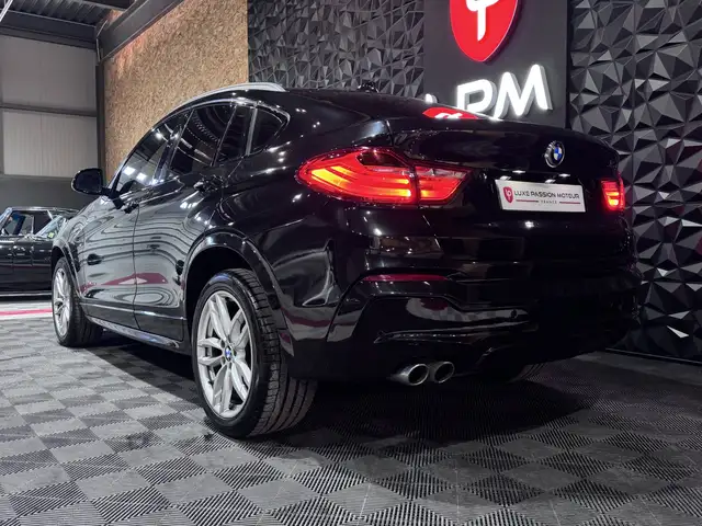 BMW X4 view 4