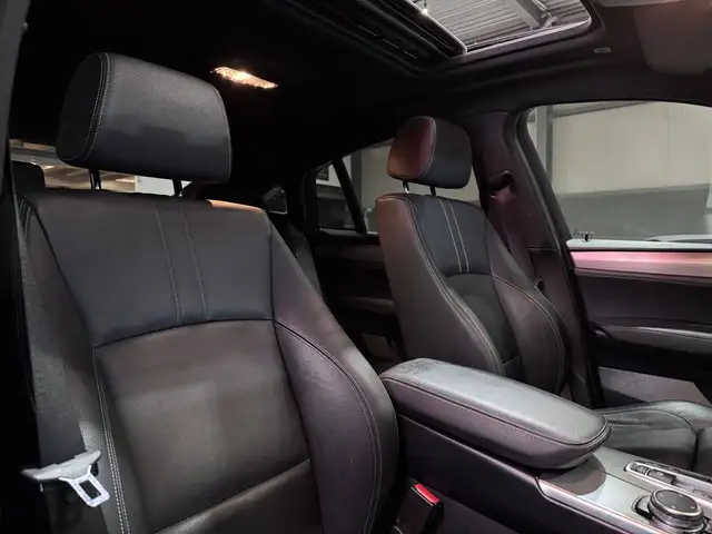 BMW X4 view 8