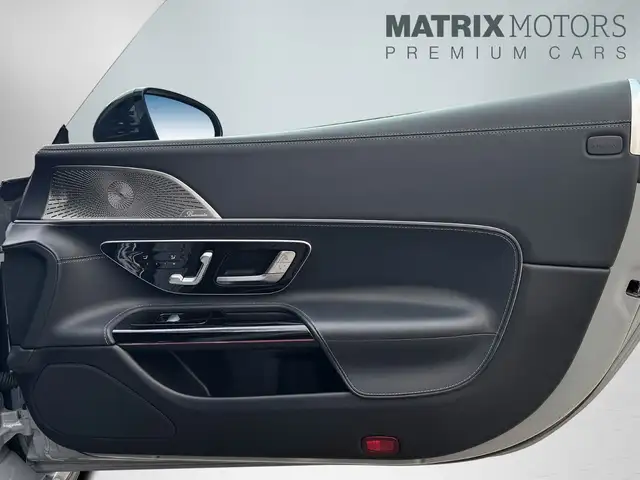 Mercedes-Benz SL view 21