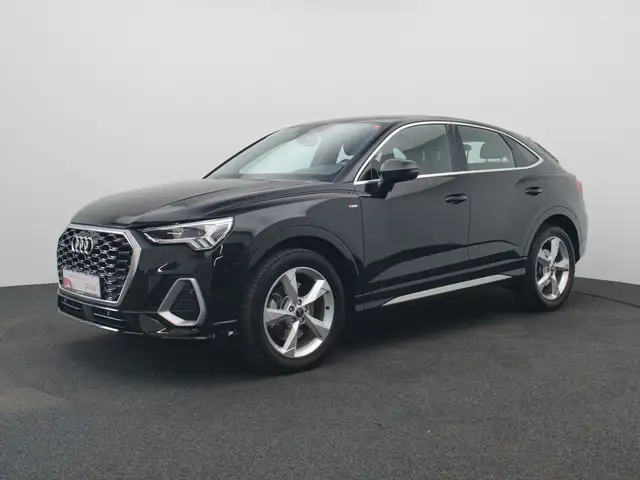 Audi Q3 view 2