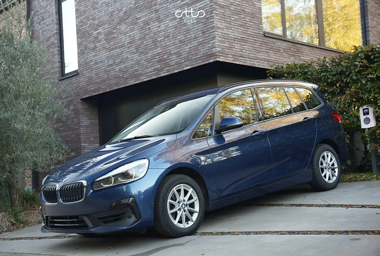 BMW 216