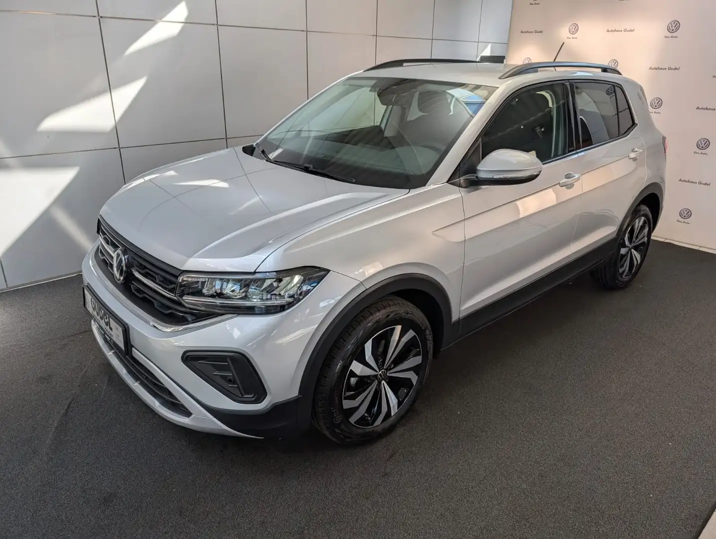 Volkswagen T-Cross 1.0 TSI DSG Life Kamera Keyless AppC. Silber - 2