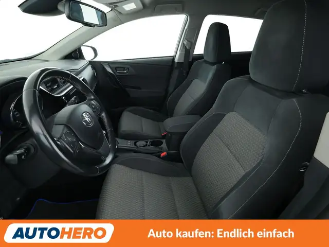 Toyota Auris view 10