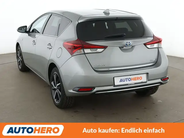 Toyota Auris view 4