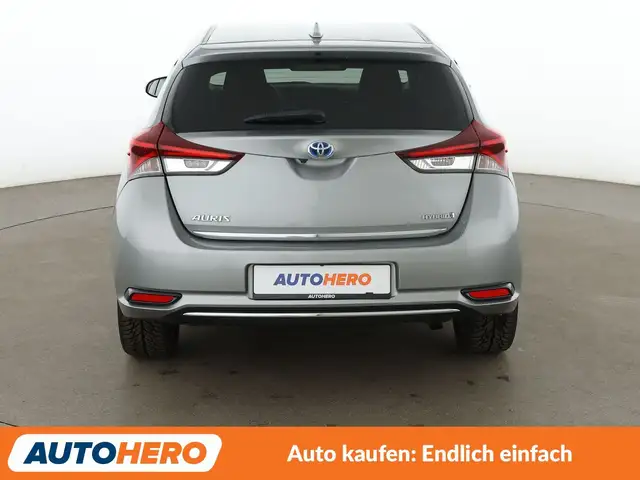 Toyota Auris view 5