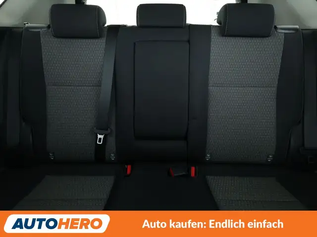 Toyota Auris view 15