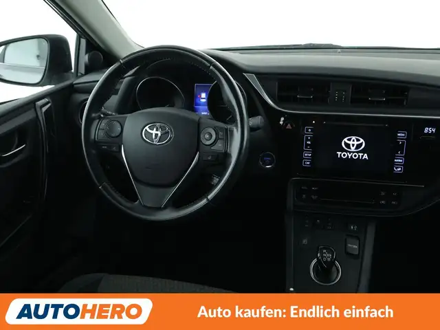 Toyota Auris view 13