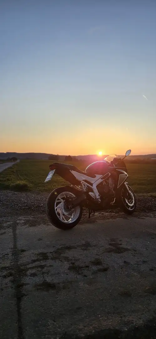 Honda CBR 650 Černá - 2