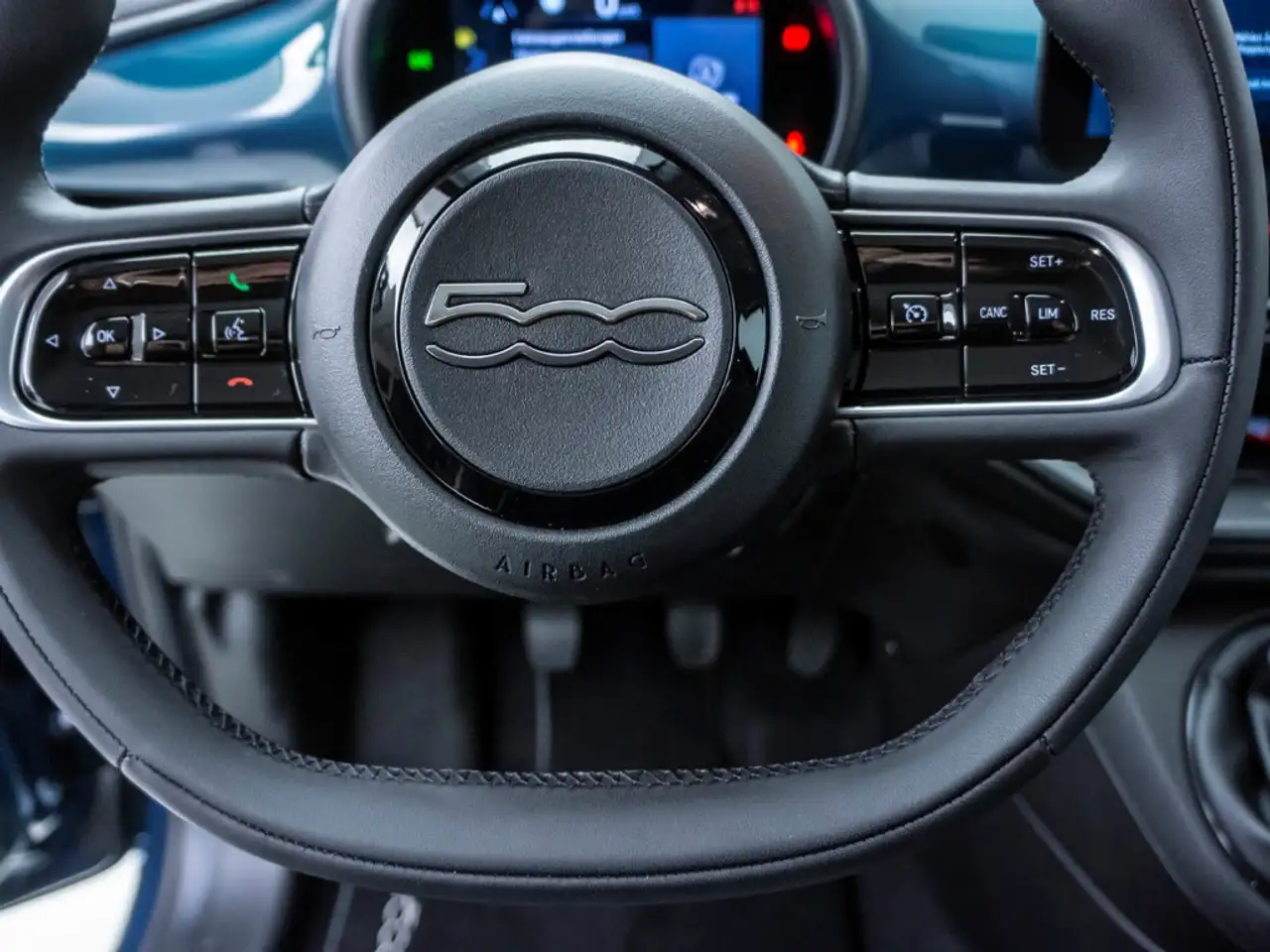 Fiat 500 1.0 Hybrid Apple CarPlay Kollisionswarner PDC (HC2 25