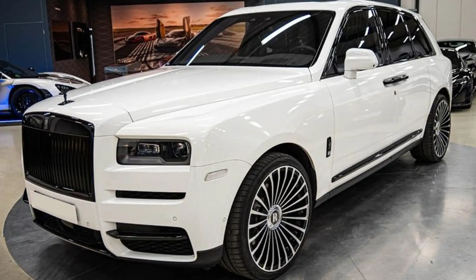 Rolls-Royce Cullinan Biały - 1