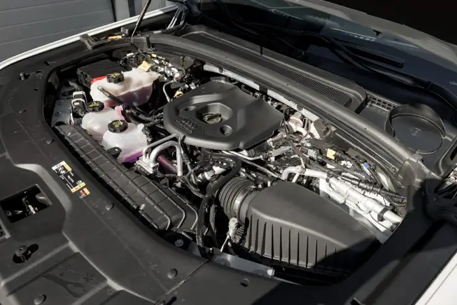 Jeep Grand Cherokee view 12