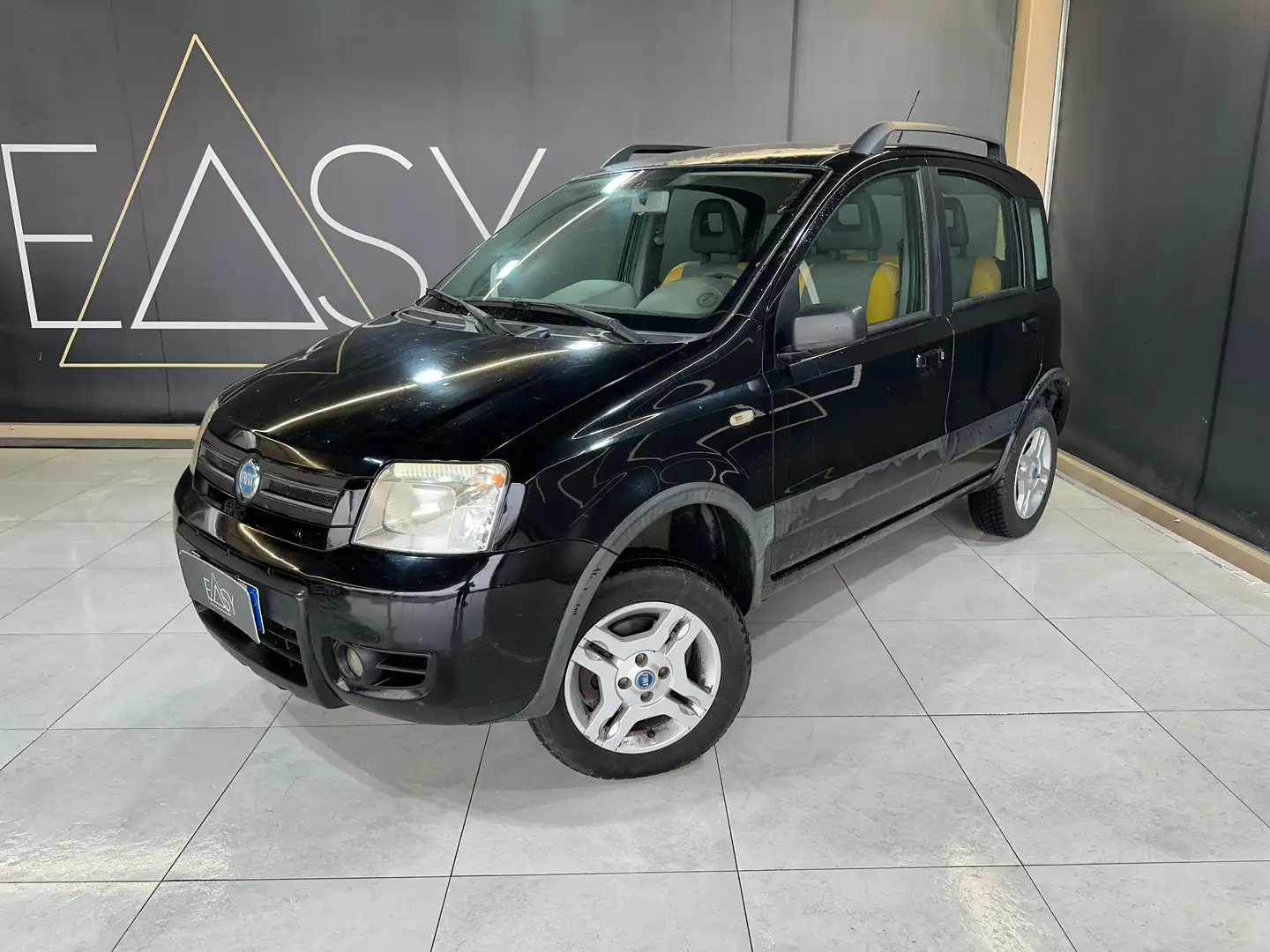 Fiat Panda 1.3 mjt 16v Cross 4x4 Noir - 1
