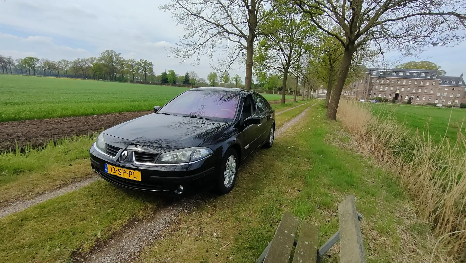 Renault Laguna 3.0 V6 Initiale - 2