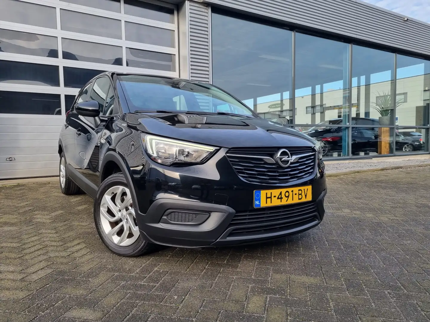 Opel Crossland X 1.2 Turbo Edition **ECC.NAVIGATIE** TREKHAAK* Zwart - 1