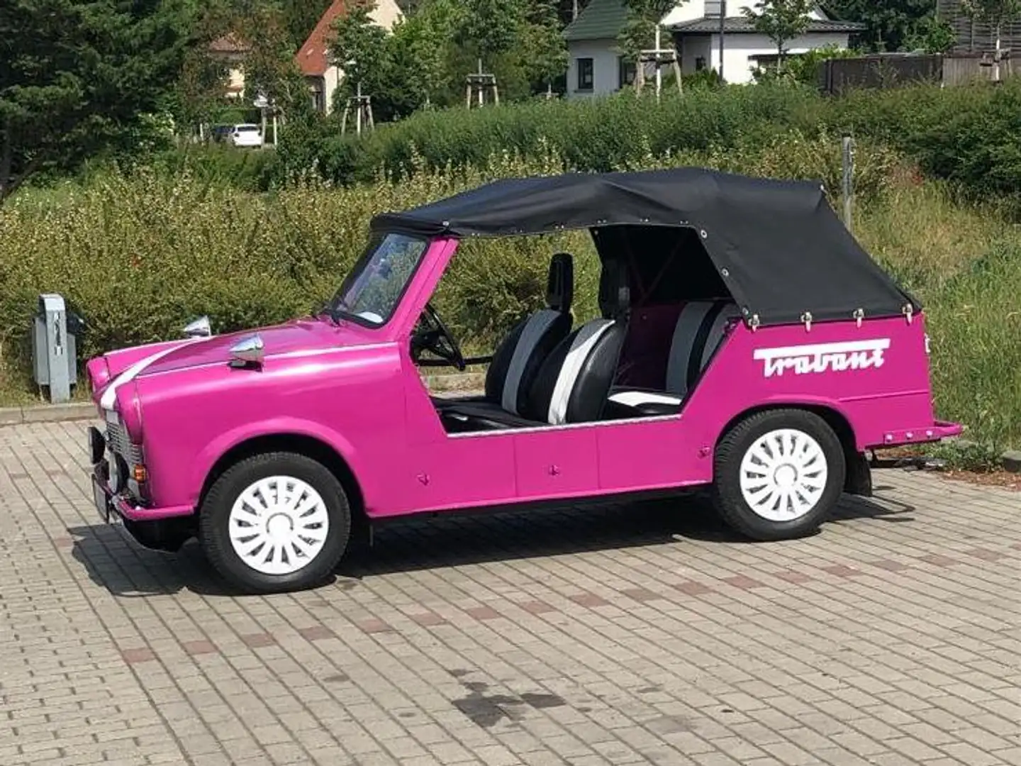Trabant P601 Kübel Paars - 1