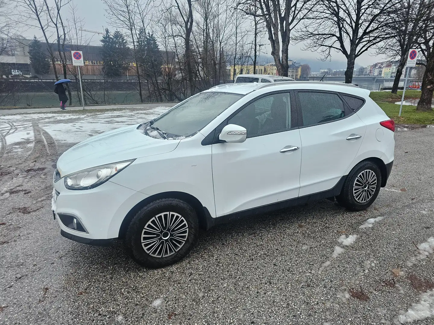 Hyundai iX35 Style 4WD Servicegepflegt Pickerl-9/2026 Weiß - 2