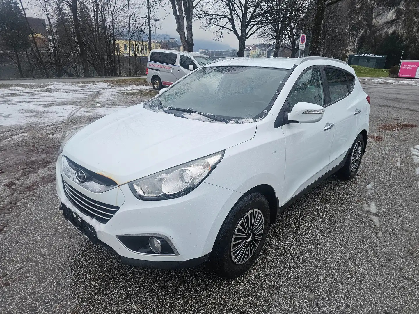 Hyundai iX35 Style 4WD Servicegepflegt Pickerl-9/2026 Weiß - 1