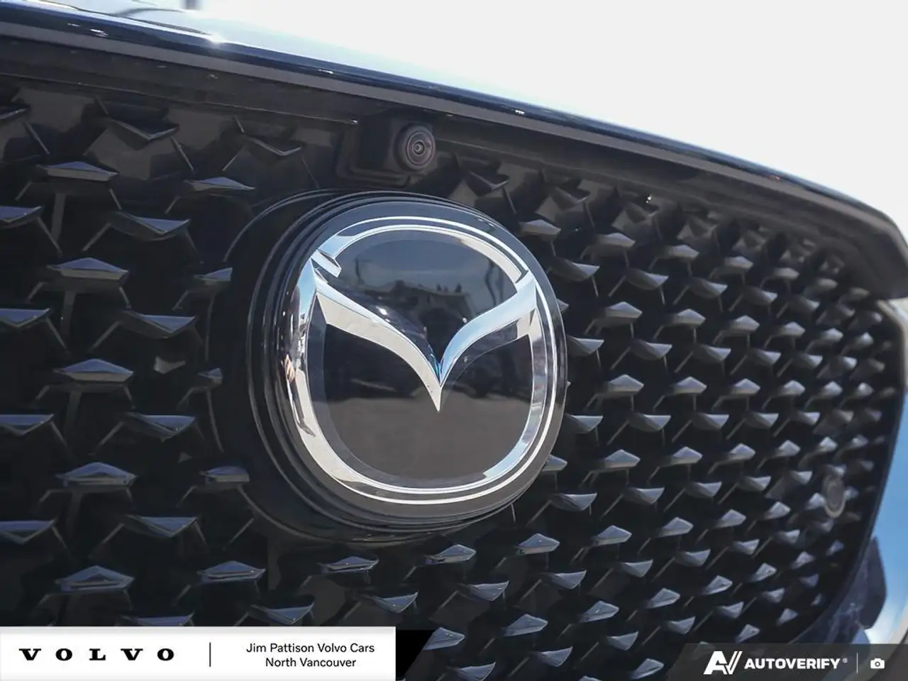 Mazda CX-30 снимка Mazda CX-30