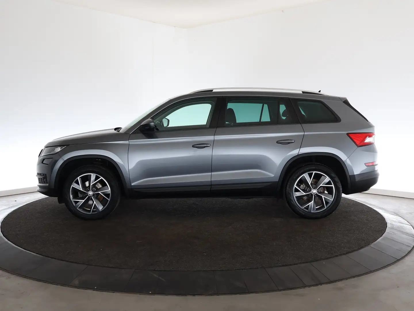 Skoda Kodiaq 1.5 TSI Limited Business Edition | Keyless | Trekh Gris - 2