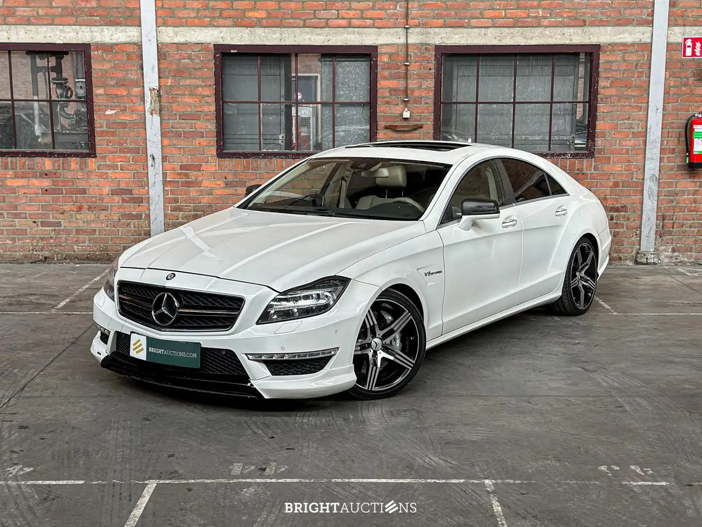 Mercedes-Benz CLS CLS63 AMG 5.5 V8 Alb - 2
