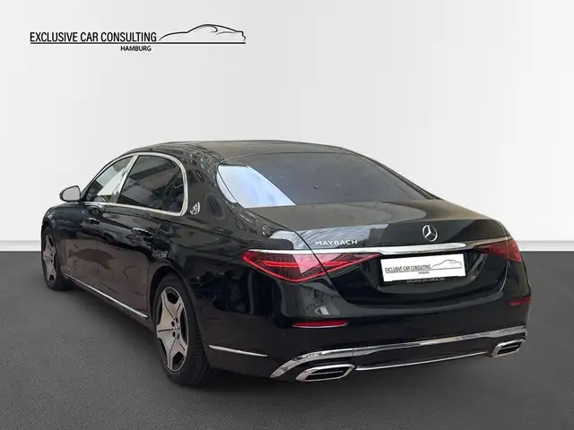 Mercedes-Benz S-Class view 4