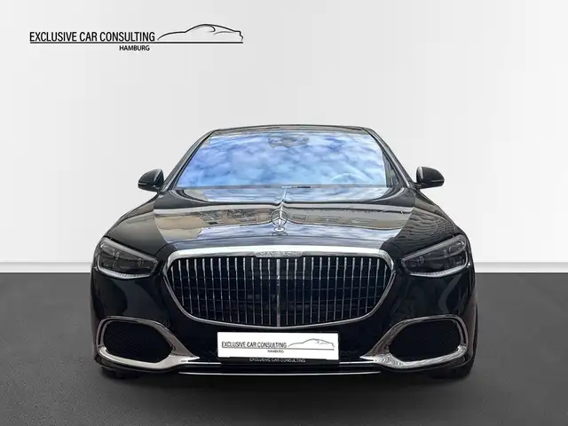 Mercedes-Benz S-Class view 2