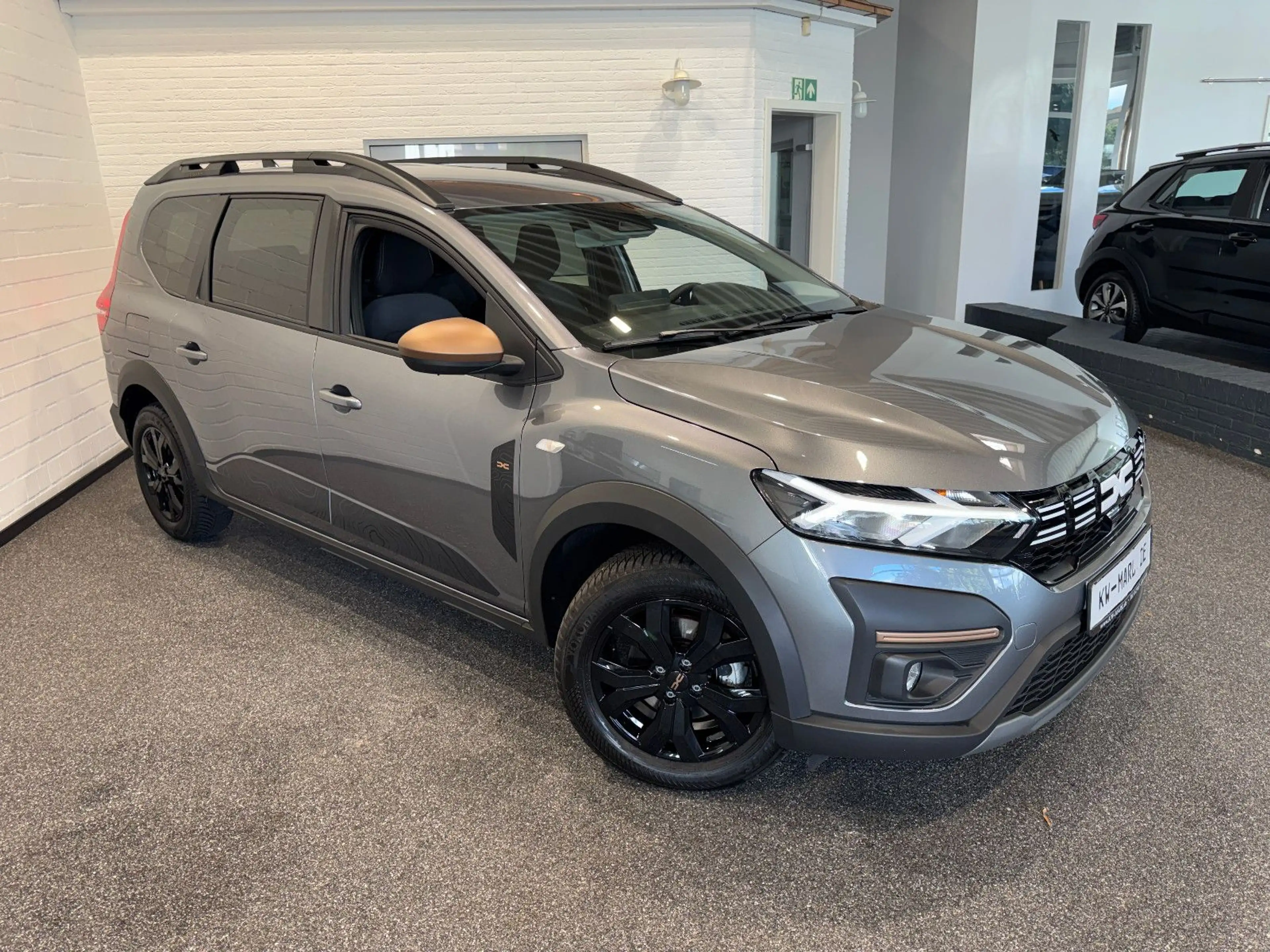 Dacia Jogger Extreme AUTOMATIK NAVI+CAM ALLWETTER — photo 3