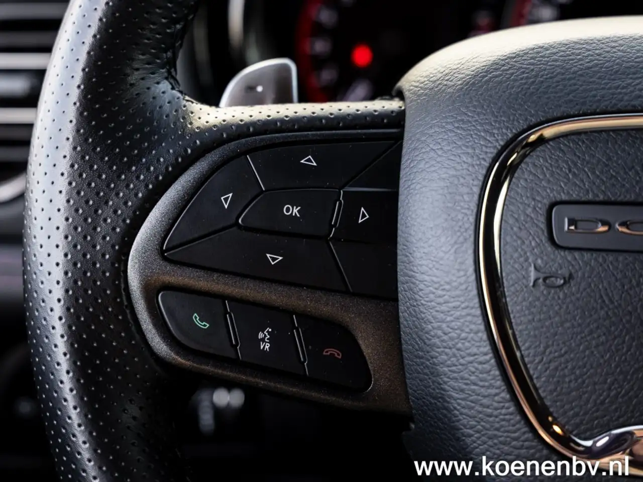 Dodge Durango 2023 — фото 23