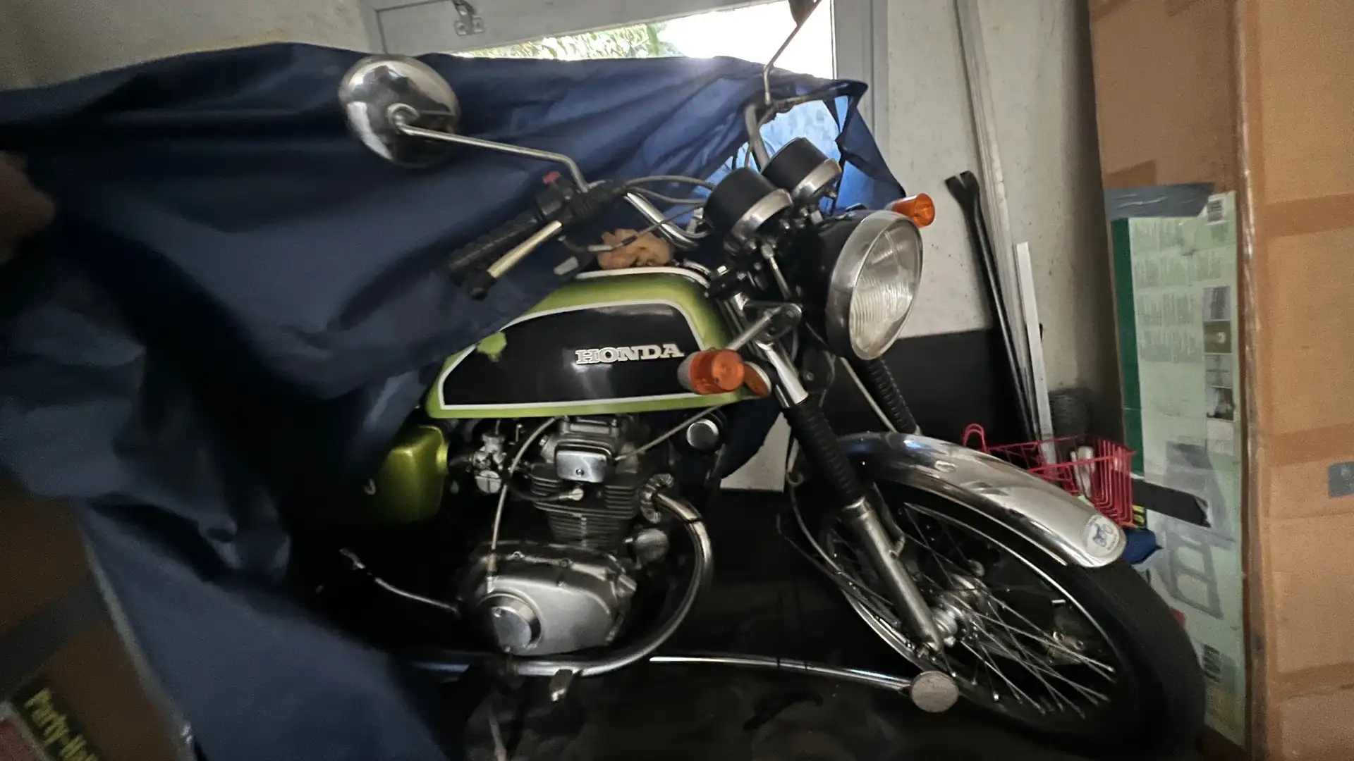 Honda CB 200 Grün - 1