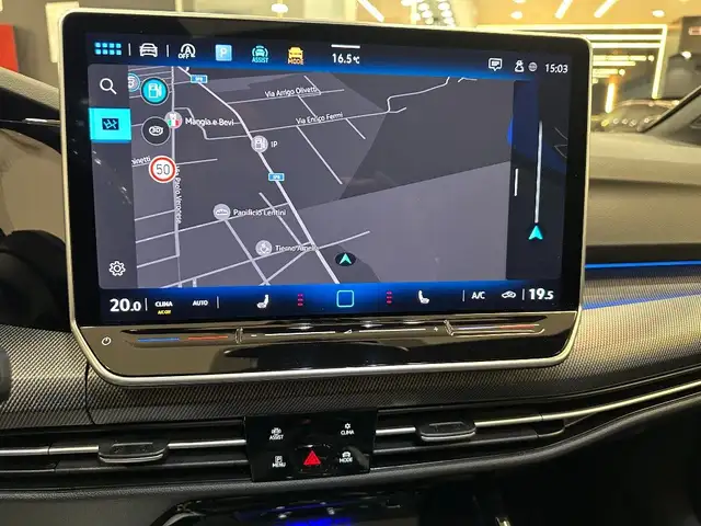 Volkswagen Golf view 12