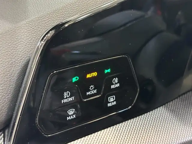 Volkswagen Golf view 10