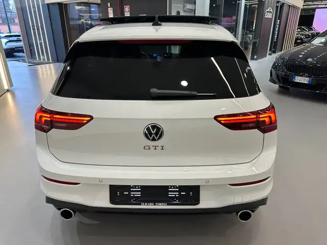 Volkswagen Golf view 6