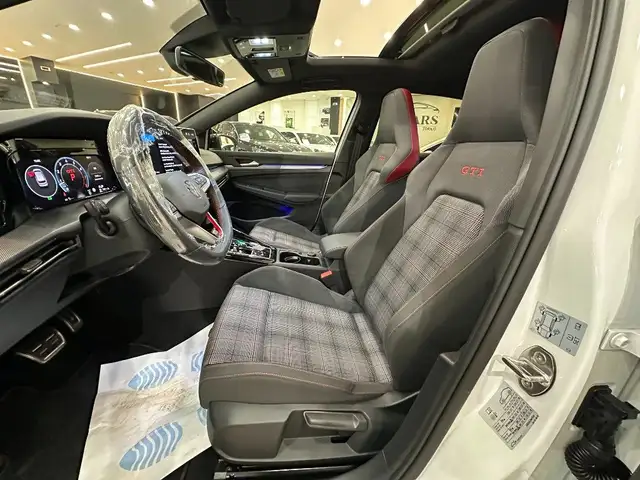 Volkswagen Golf view 8