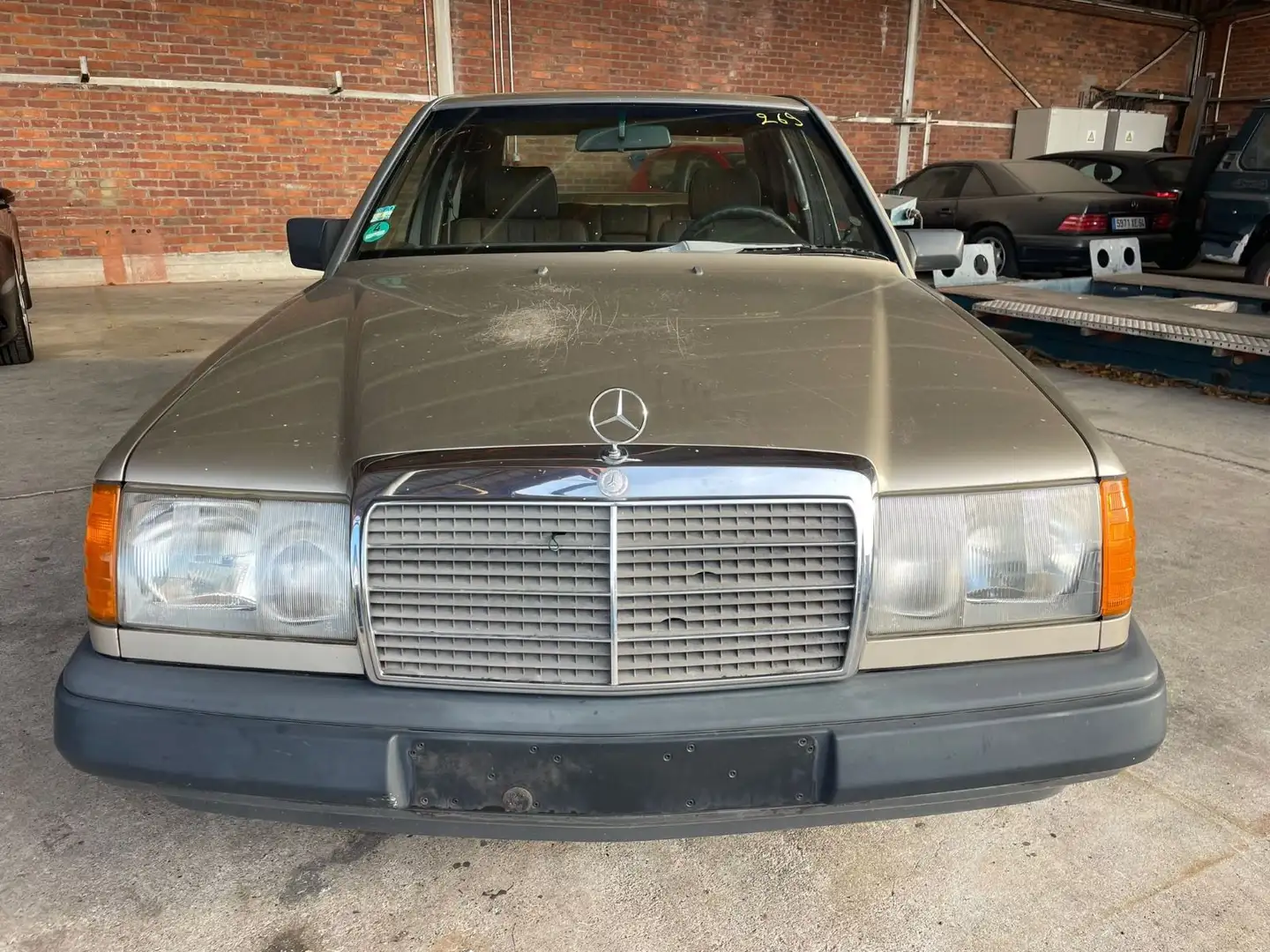 Mercedes-Benz 200 /S-DACH/Zentral/HECKSDN/ALU Beige - 2