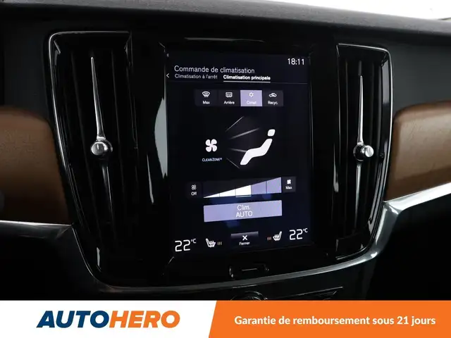 Volvo S90 view 23