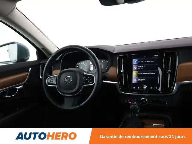 Volvo S90 view 13