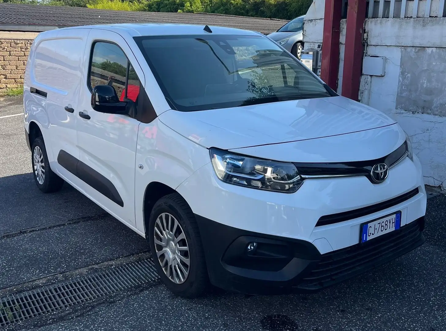 Toyota Proace City Proace City 1.5D 100 CV S&S PL Comfort Bianco - 2