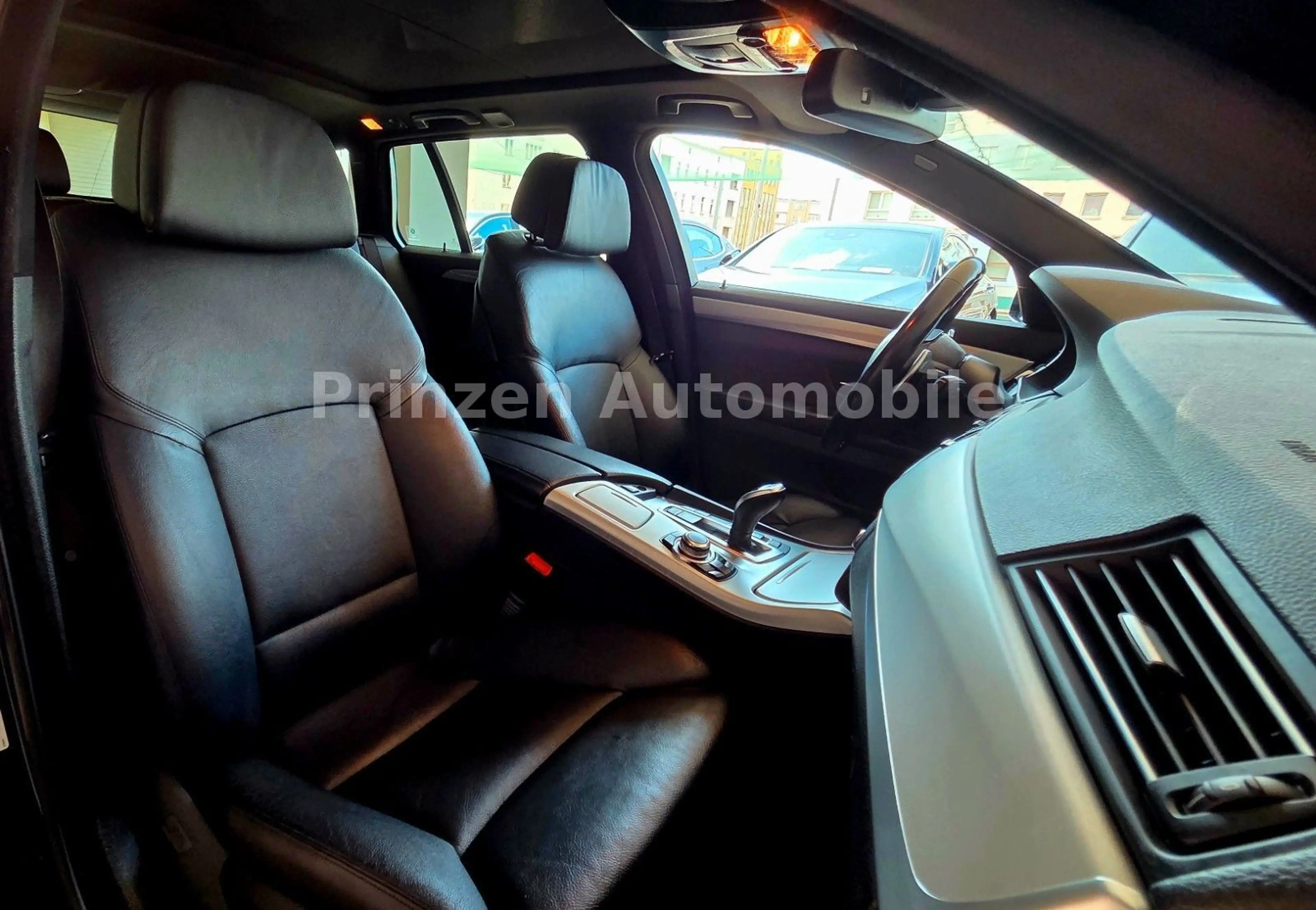 BMW 535 d xDrive Sport M Paket*Pano*Head-Up*R.Cam*AH — photo 13
