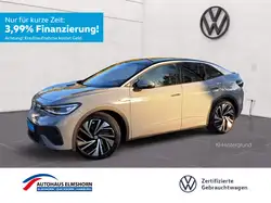 Volkswagen ID.5 Pro 3,99% AHK MATRIX 21" WÄRMEPU NAV APP KAM SHZ