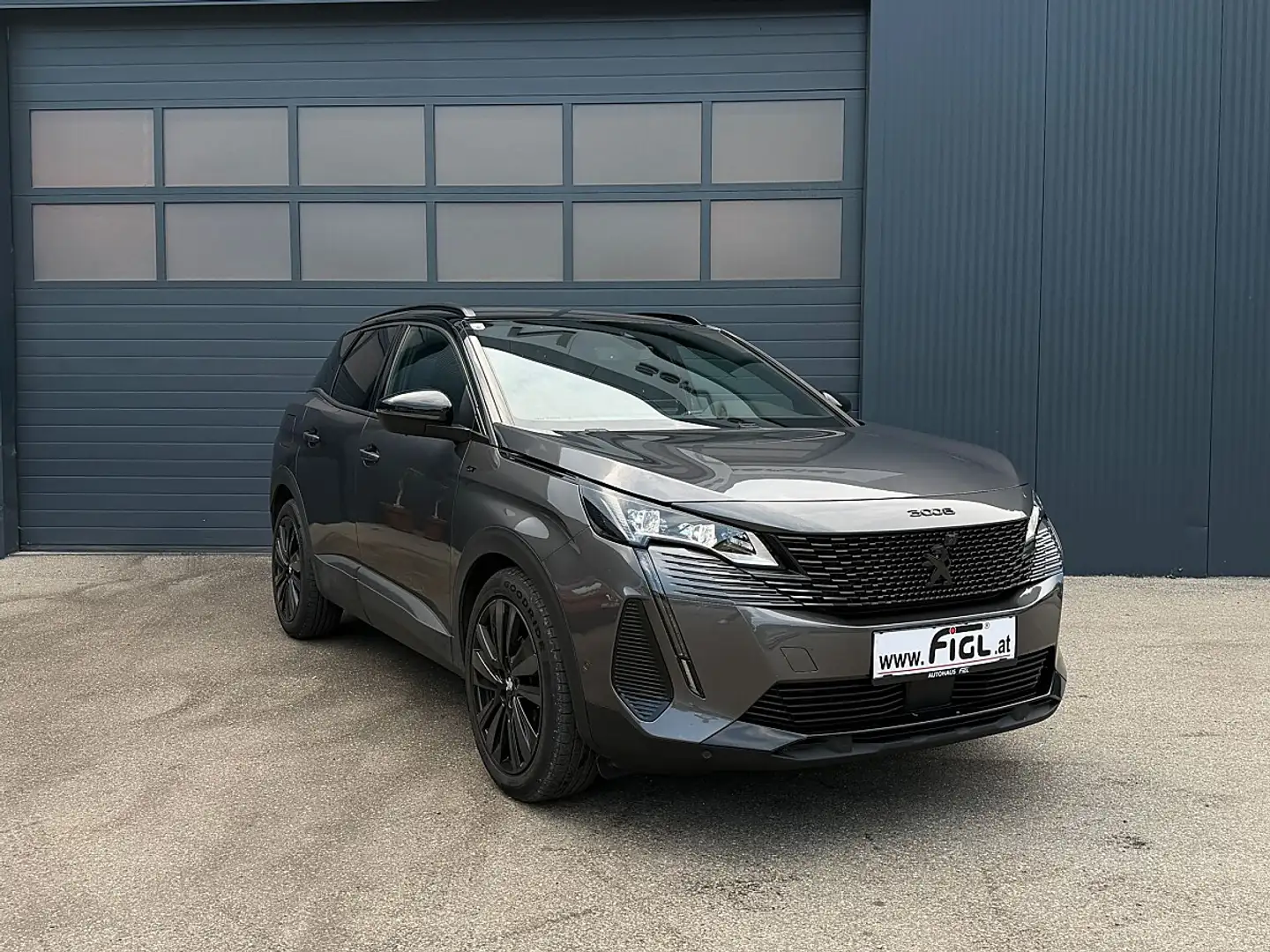Peugeot 3008 BlueHDi 130 S&S EAT8 GT Pack Grau - 1