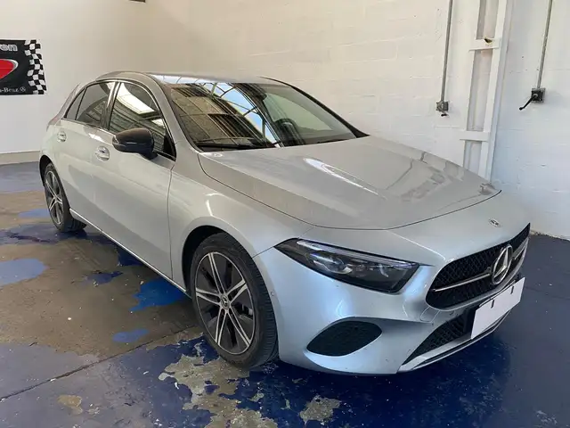 Mercedes-Benz A 180 A 180 d AMG Line Premium auto