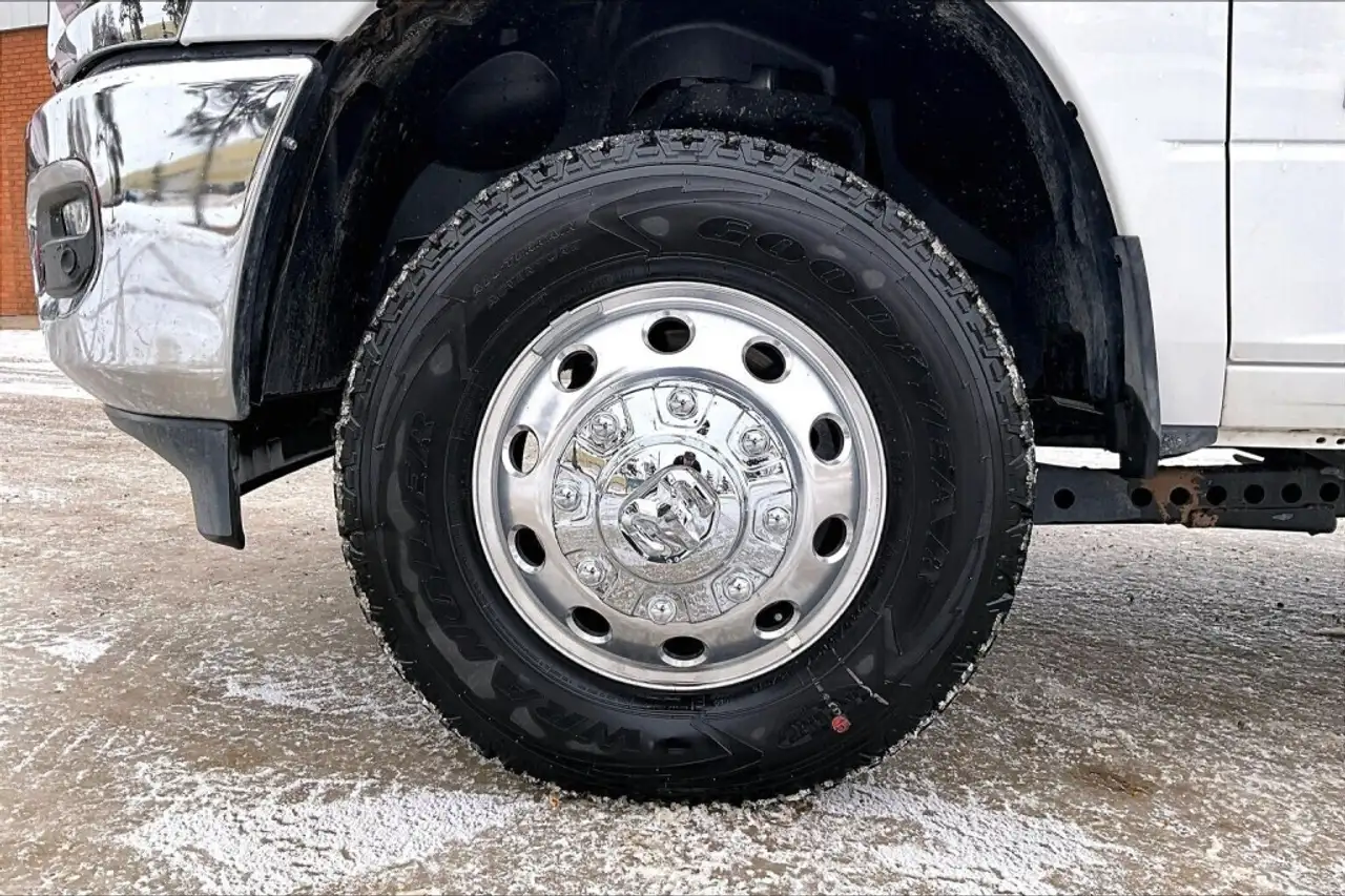 RAM 3500 снимка RAM 3500