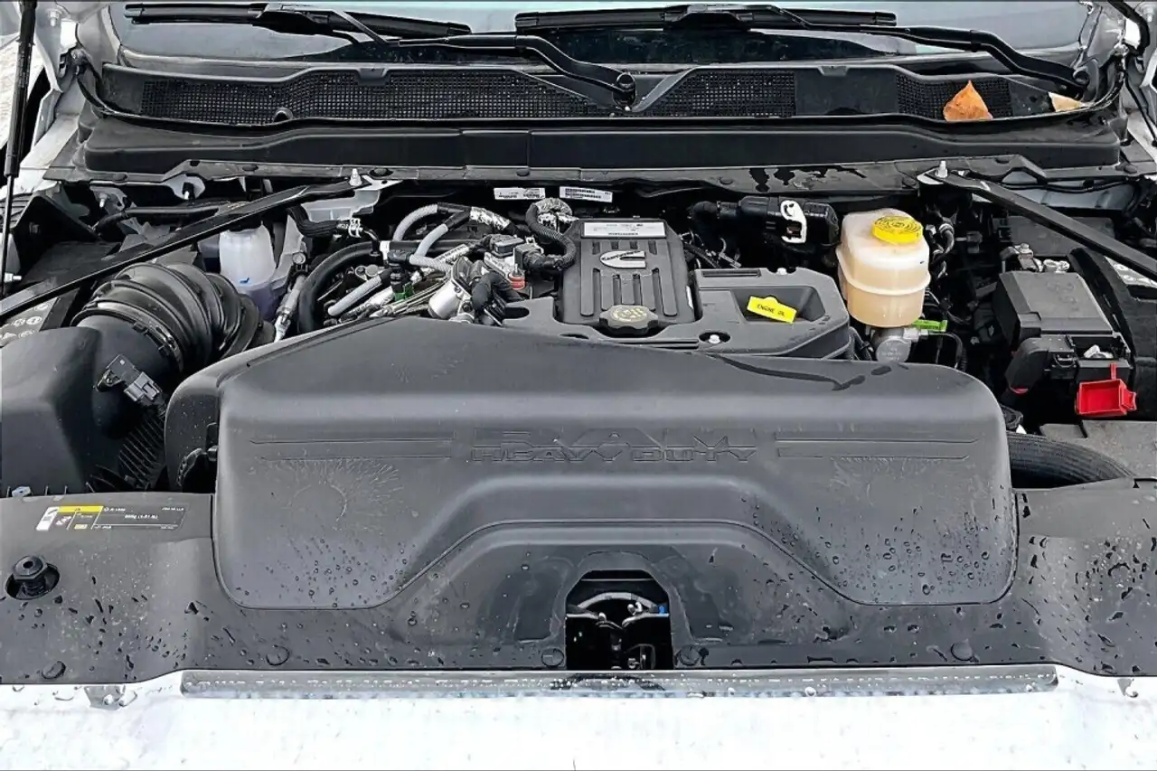 RAM 3500 снимка RAM 3500