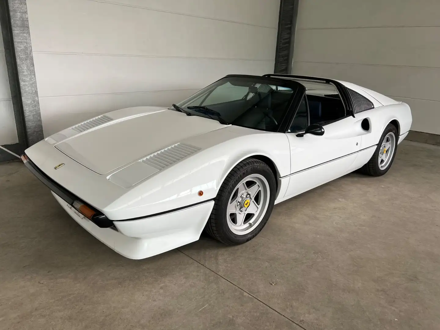 Ferrari 308 GTS Vergaser + 5tkm seit Restauration Weiß - 2