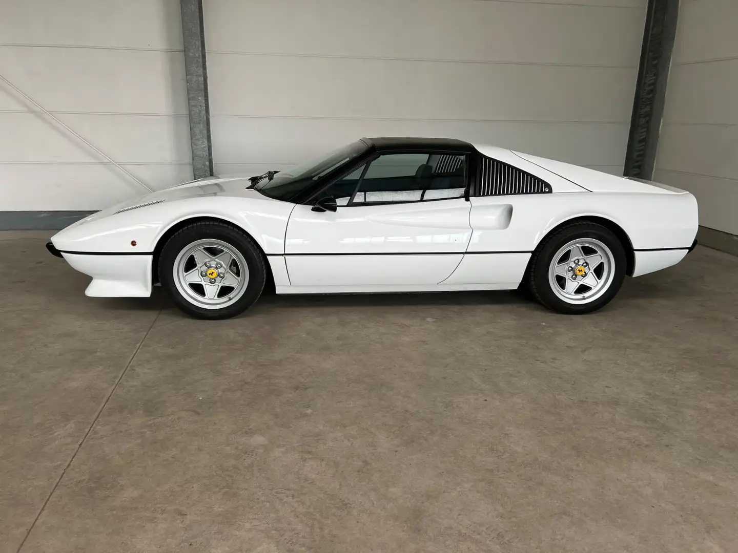 Ferrari 308 GTS Vergaser + 5tkm seit Restauration Weiß - 1