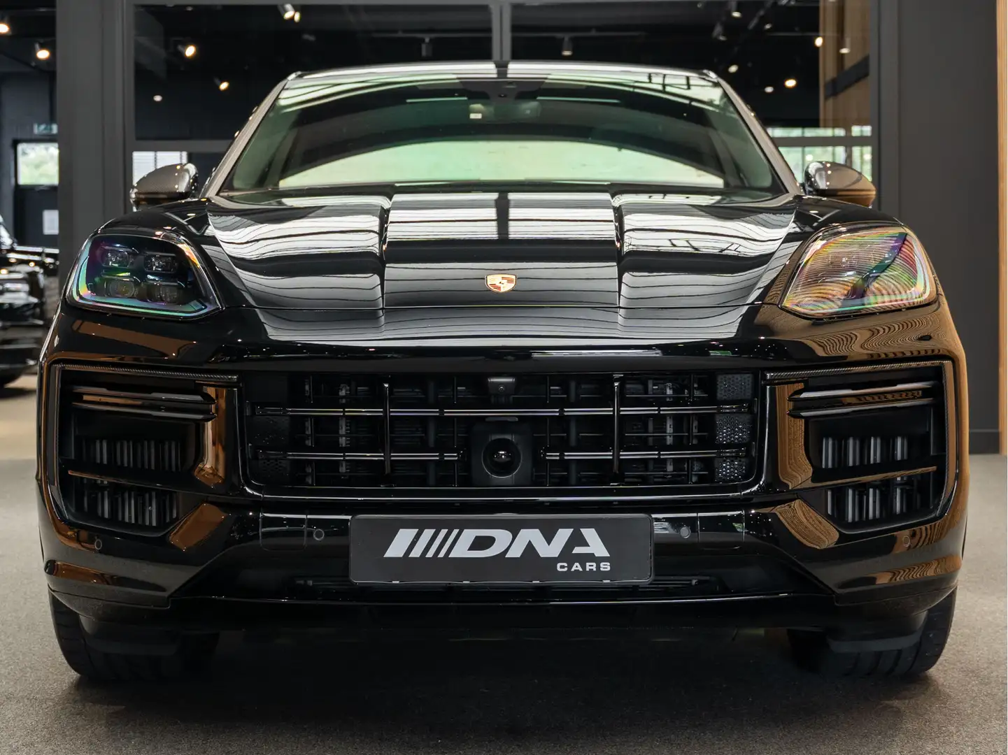 Porsche Cayenne Coupé Turbo E-Hybrid Carbon 4.0 Turbo E-Hybrid Ker Schwarz - 2